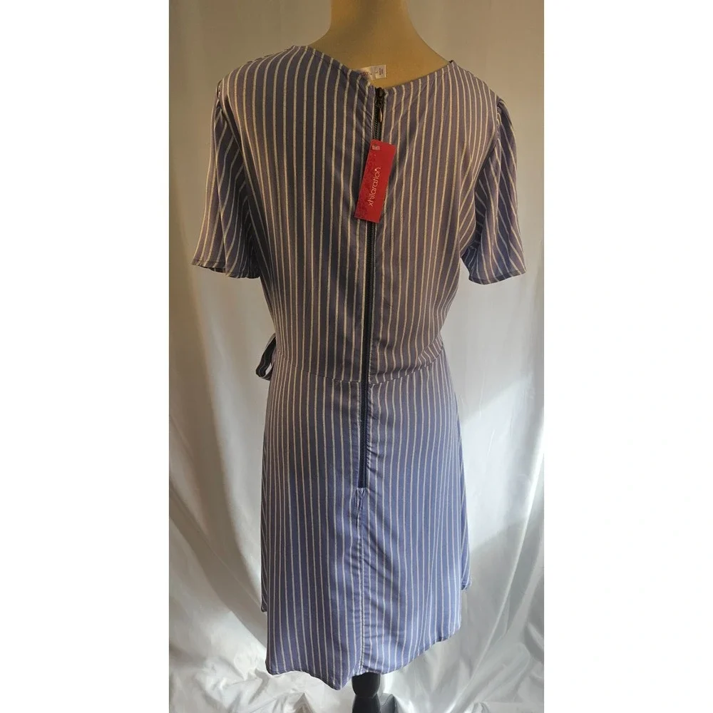 Xhilaration Striped Wrap Dress Flutter Sleeve Coastal Cottagecore L Short Sleeve - Picture 2 of 6